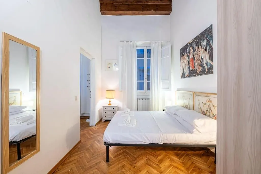 Centro Artistic Suite Florence 0*,  Italy